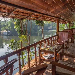 Hotel Malayalam Lake 